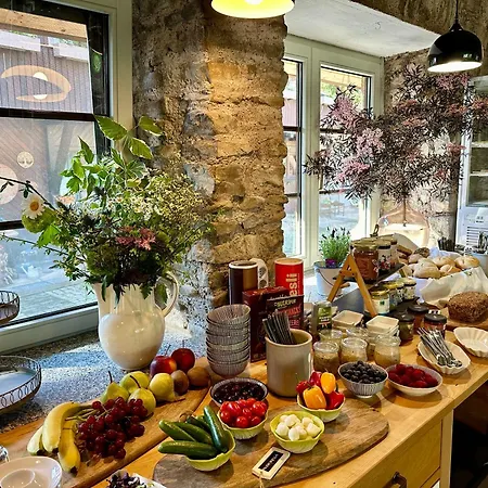 Bio Kastanienhof Erfurt - Appartements Und Ayurvedische Jurten Exterior photo